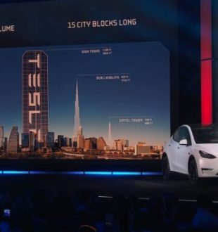 Taille de la Giga Texas de Tesla // Source : Capture du live Tesla