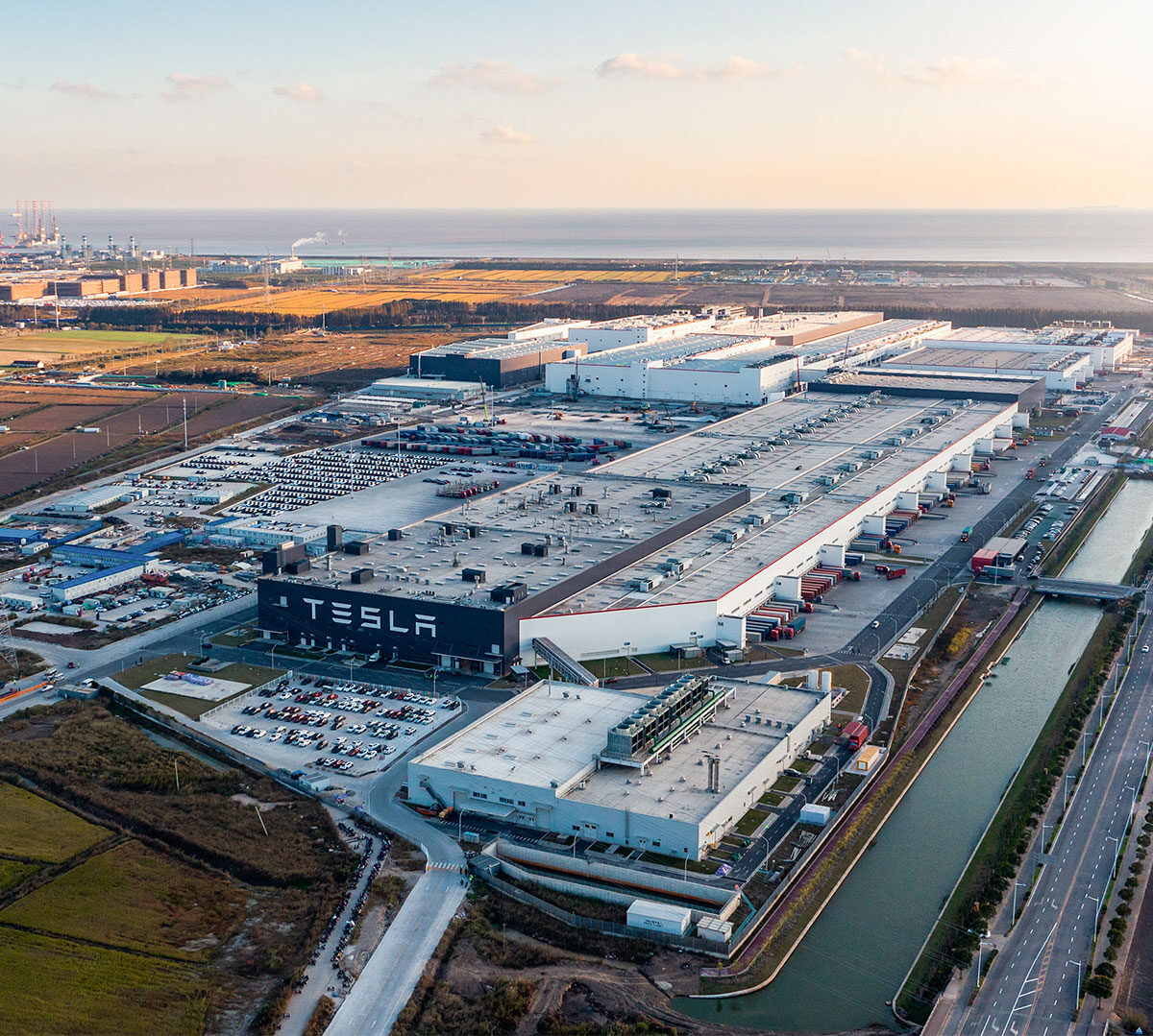 Tesla Gigafactory Shanghai // Source : Tesla