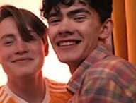 Nick et Charlie forment un adorable couple dans Heartstopper // Source : Netflix