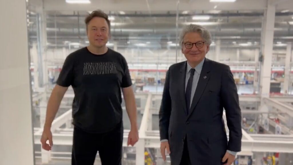 Elon Musk avec Thierry Breton au Texas. // Source : Capture Twitter