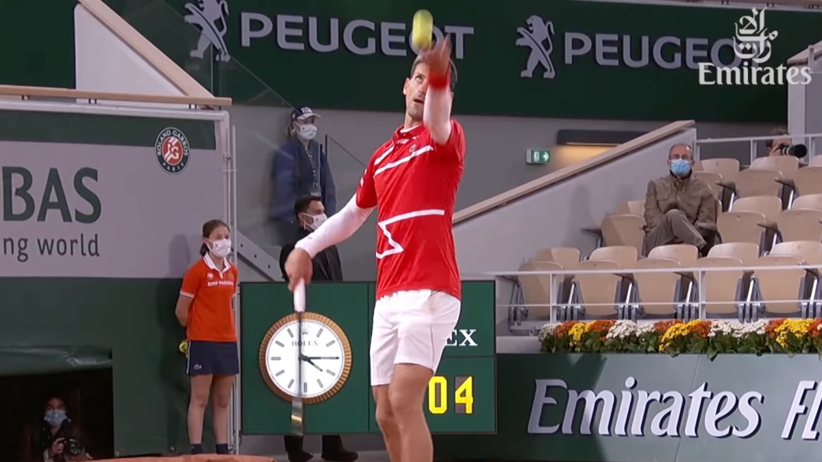 Novak Djokovic lors de Roland Garros 2020. // Source : Roland Garros / YouTube