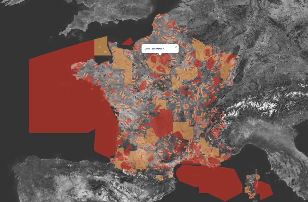 La carte des interdictions des drones en France. // Source : Geo Portail