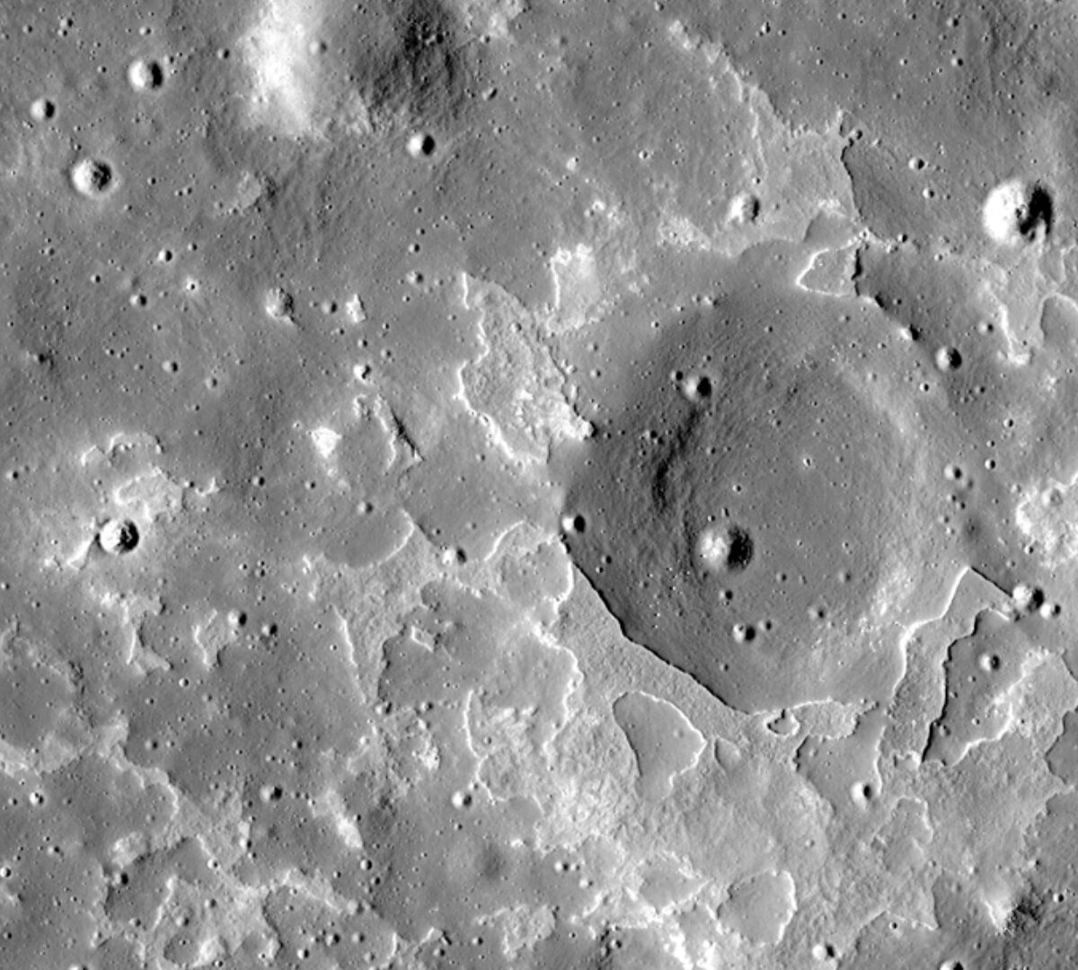 Dépôts volcaniques sur la Lune. // Source : NASA/GSFC/Arizona State University (image recadrée)