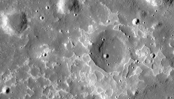 Dépôts volcaniques sur la Lune. // Source : NASA/GSFC/Arizona State University (image recadrée)
