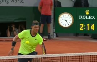 Rafael Nadal à Roland-Garros // Source : Capture France TV