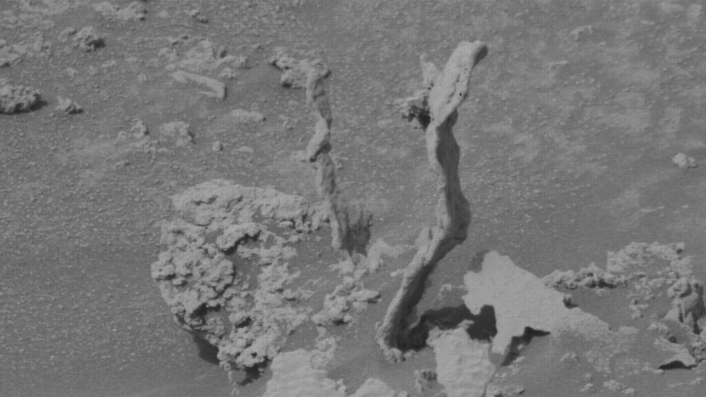 Image des roches obtenue par le rover Curiosity le 15 mai 2022. // Source : NASA/JPL-Caltech/MSSS (photo recadrée)