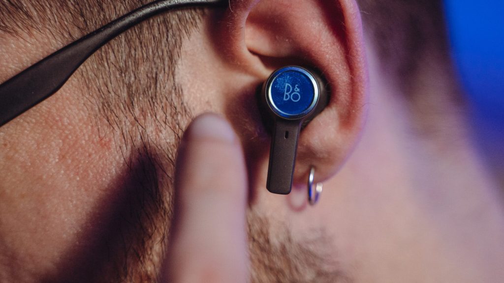 Bang & Olufsen Beoplay EX // Source : Louise Audry pour Numerama Bang & Olufsen Beoplay EX // Source : Louise Audry pour Numerama