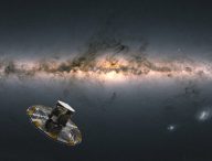 Gaia observant la Voie lactée, vue d'artiste. // Source : Spacecraft: ESA/ATG medialab; Milky Way: ESA/Gaia/DPAC; CC BY-SA 3.0 IGO. Acknowledgement: A. Moitinho.