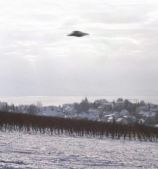 Un ovni en Allemagne ? // Source : Wikimedia/CC/Stefan-Xp (photo recadrée)