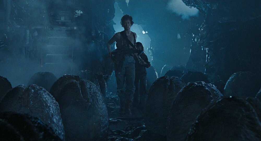 Ripley_and_Newt_in_Hive