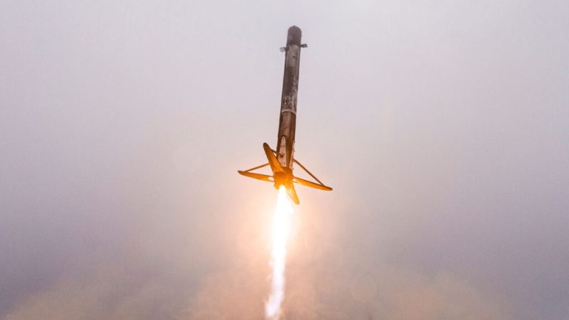 « C’était moins une ! » SpaceX n’est pas passé loin d’un raté lors d’un atterrissage avec une Falcon 9