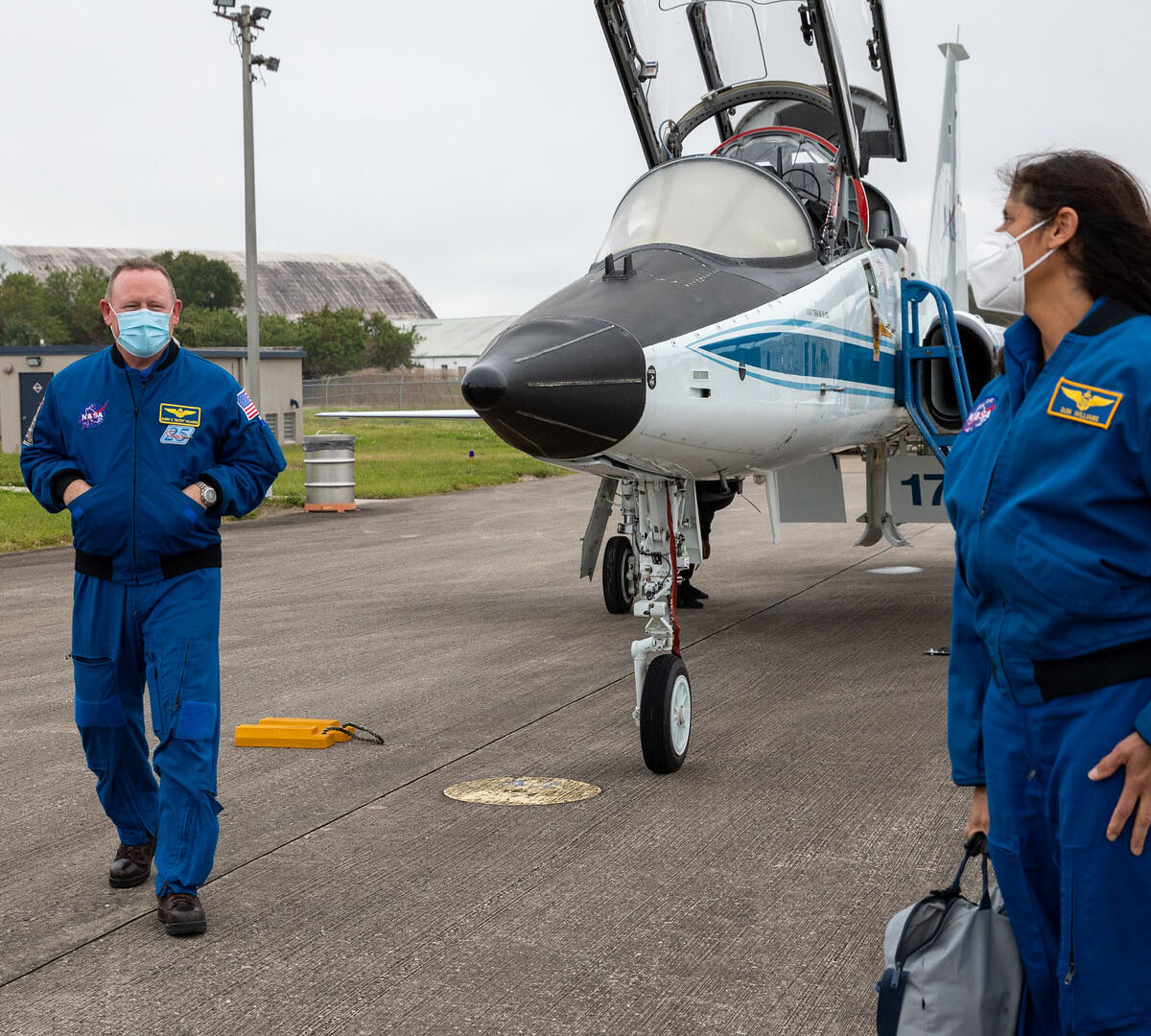 Sunita Williams et Barry Wilmore // Source : Kim Shiflett