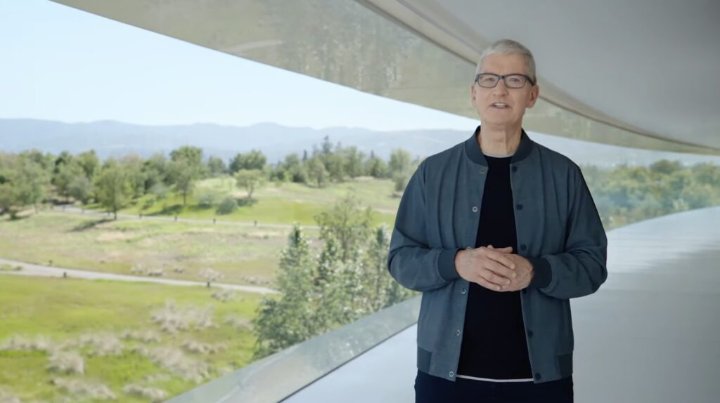 Tim Cook, le patron d'Apple. // Source : YouTube/Apple Tim Cook, le patron d'Apple. // Source : YouTube/Apple