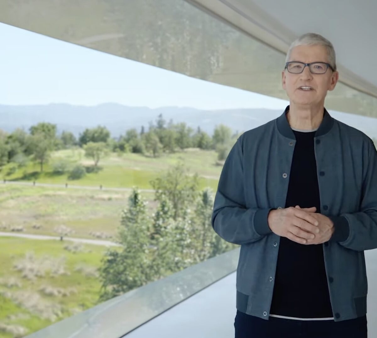 Tim Cook, le patron d'Apple. // Source : YouTube/Apple