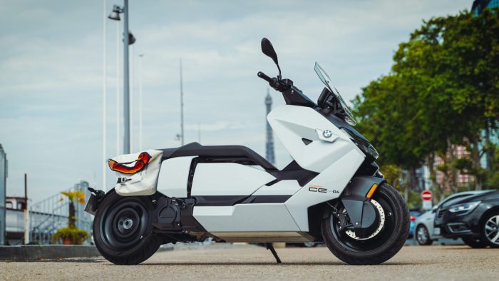 BMW CE04 // Source: Louise Audry for Numerama BMW CE04 // Source: Louise Audry for Numerama
