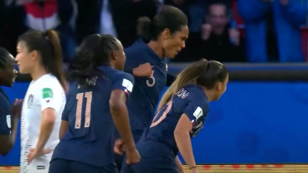 Équipe de France à l'Euro féminin 2022 // Source : Capture YouTube