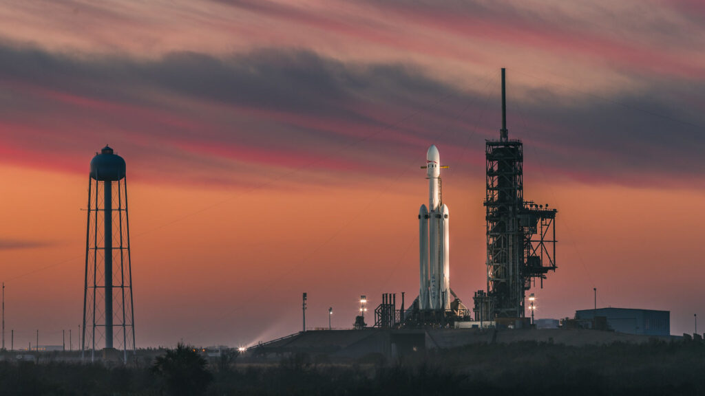 La Falcon Heavy. // Source : Flickr/CC/Official SpaceX Photos (photo recadrée)