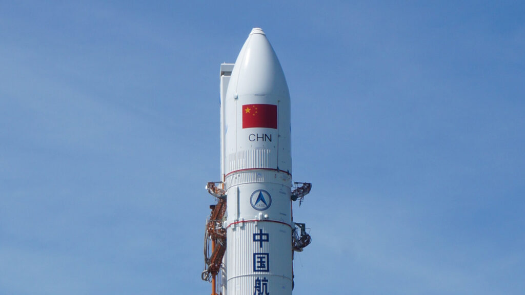 Une fusée Longue Marche. // Source : Wikimédia/CC/篁竹水声 (photo recadrée)