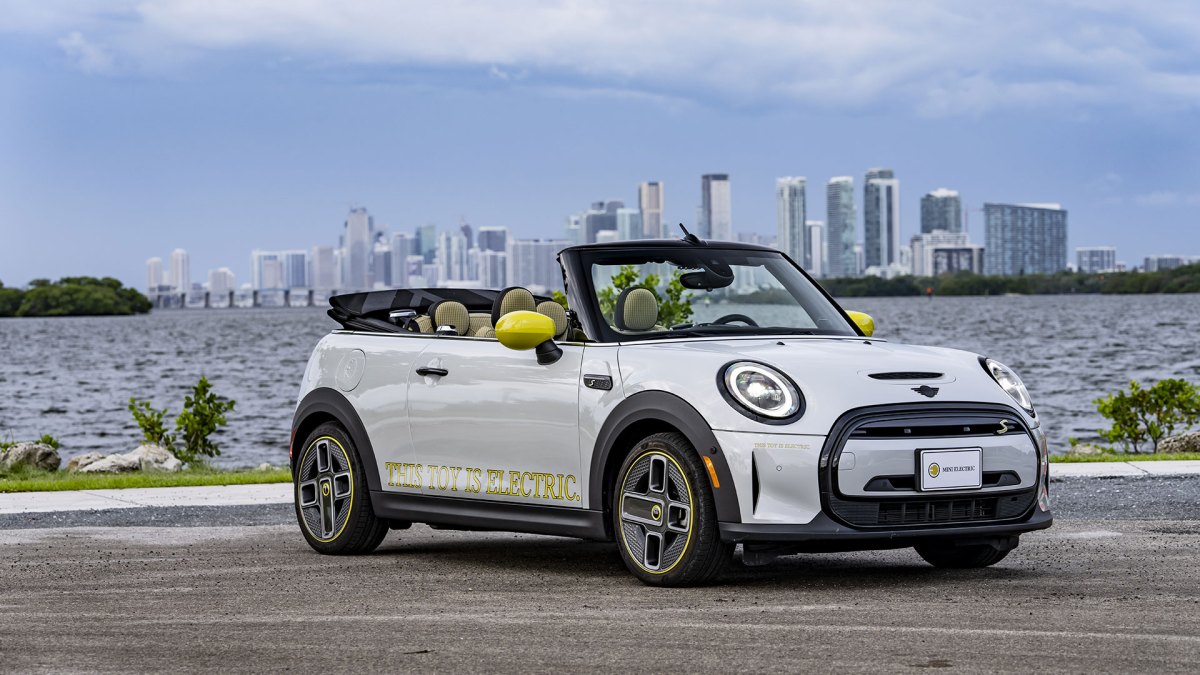 Modèle unique de Mini Cooper SE Cabrio // Source : Mini