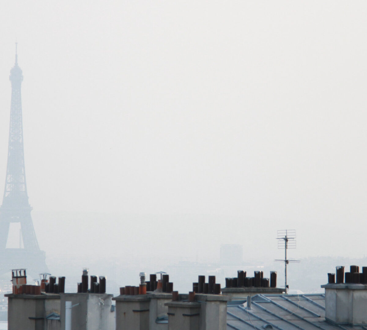 Paris, le soir du 19 juillet 2022. // Source : Via Twitter @eme_sauvage, image recadrée