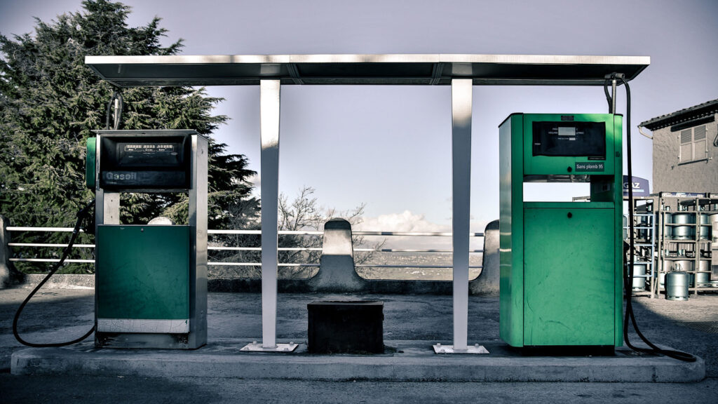 station service essence carburant pompe