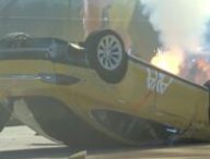 Un faux crash-test avec une Tesla // Source : Capture YouTube