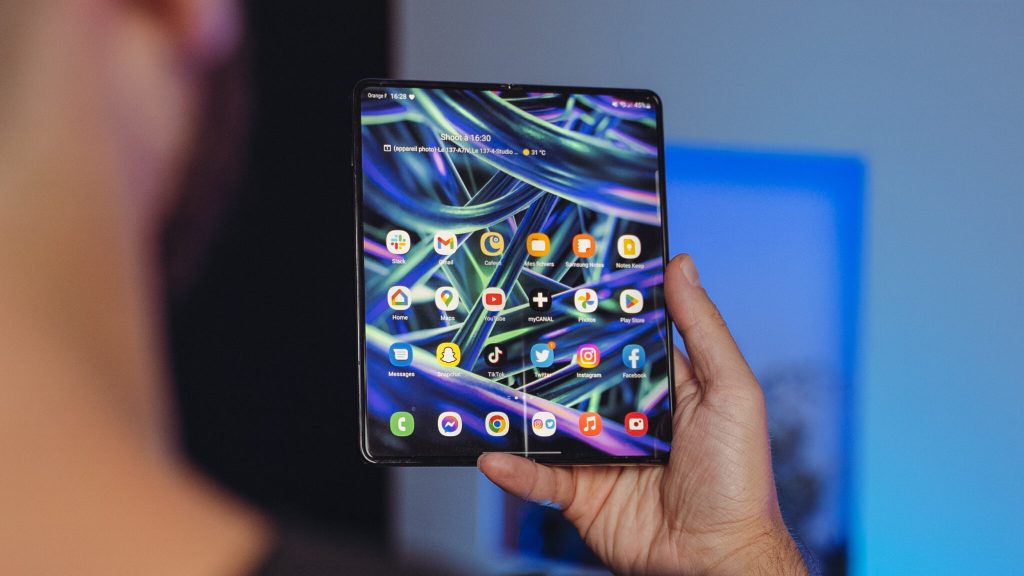 Samsung Galaxy Fold 4 // Source : Louise Audry pour Numerama