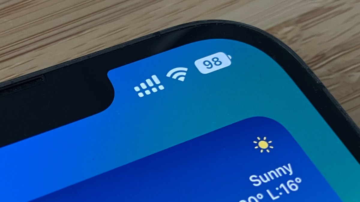 iOS 16 réintroduit le pourcentage de la batterie ! 😅 // Source : Numerama
