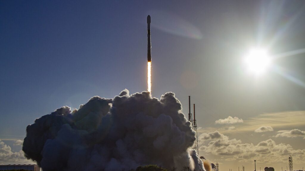 Lancement de la mission KPLO par une Falcon 9 de SpaceX.