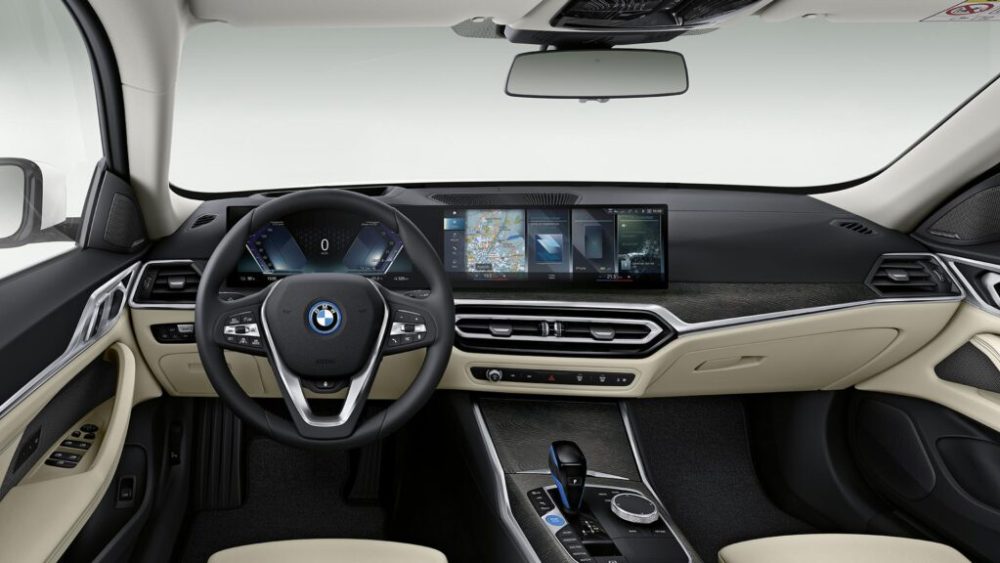 Intérieur BMW i4 eDrive // Source : BMW