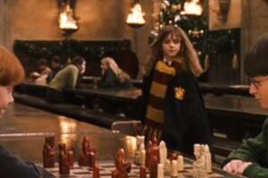 Jeu d'échecs dans Harry Potter. // Source : Capture d'écran YouTube Potterveille