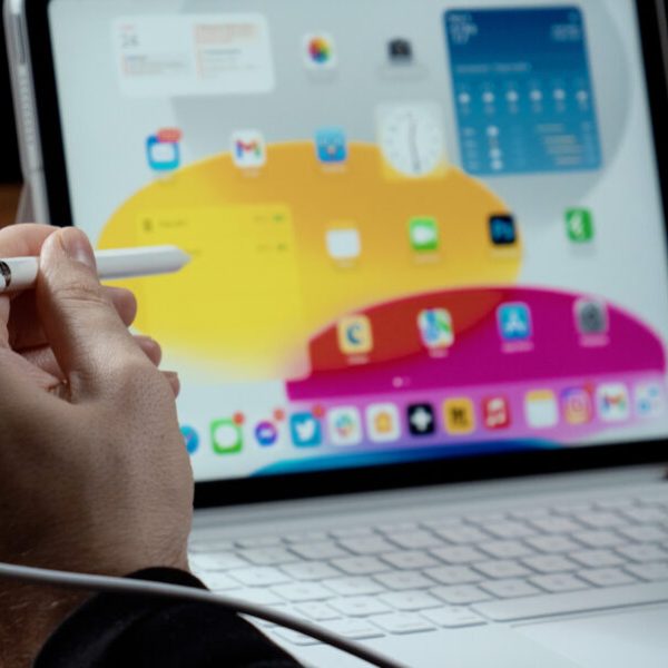 Apple iPad (2022)