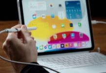 L’Apple Pencil doit être branché à un adaptateur, lui-même branché à un câble, lui même branché à l’iPad. Oui. // Source : Thomas Ancelle / Numerama