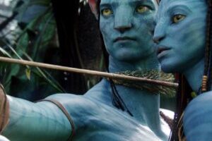 Neytiri et Jake dans Avatar 1, version remasterisée. Le duo sera de retour dans Avatar 2 : La Voie de l'Eau. // Source : Disney