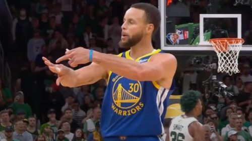 Stephen Curry, star des Golden State Warriors (NBA) // Source : Capture YouTube NBA Extra