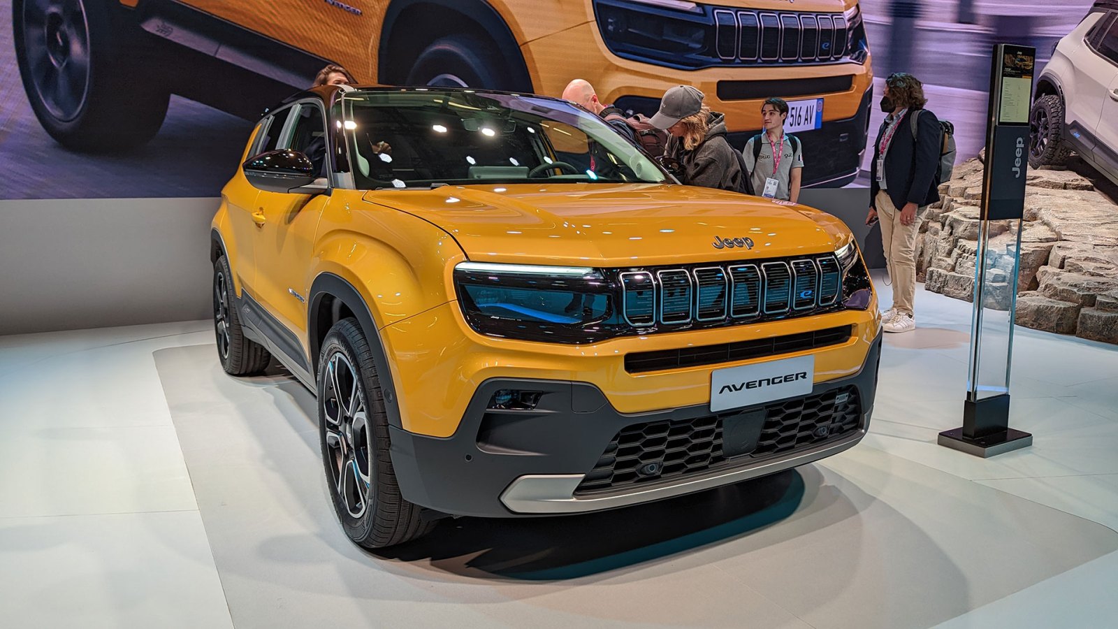 Jeep avenger : prix, fiche technique, actualités et essai - voitures électriques
