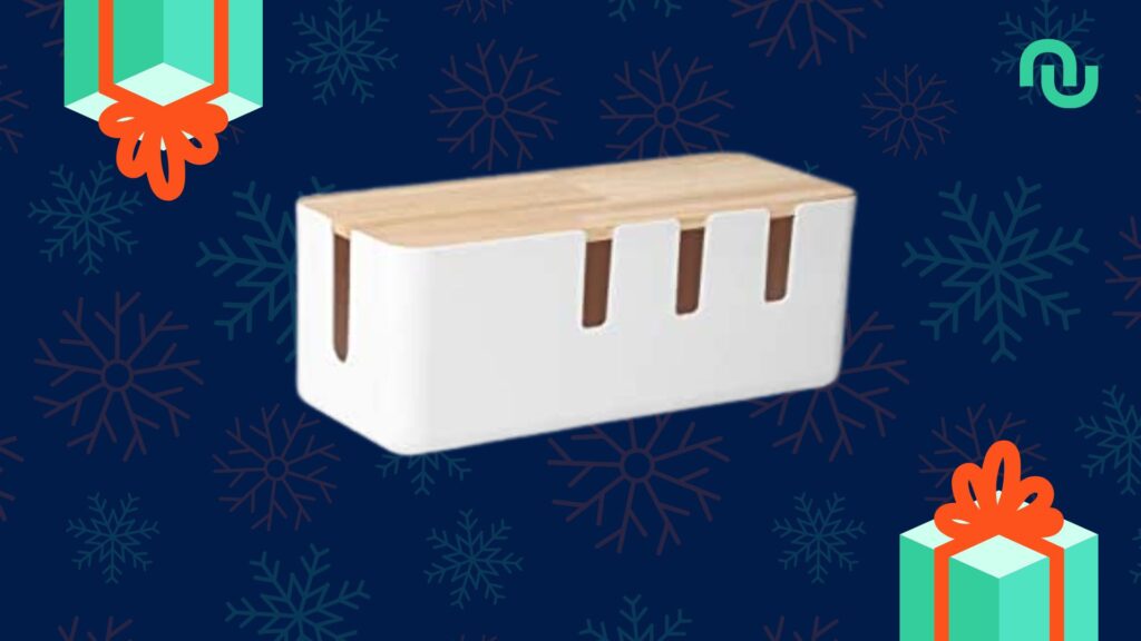 Idée cadeau Secret Santa : une boîte range câbles Idée cadeau Secret Santa : une boîte range câbles
