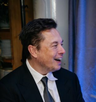 Elon Musk. // Source : Erik Krafft