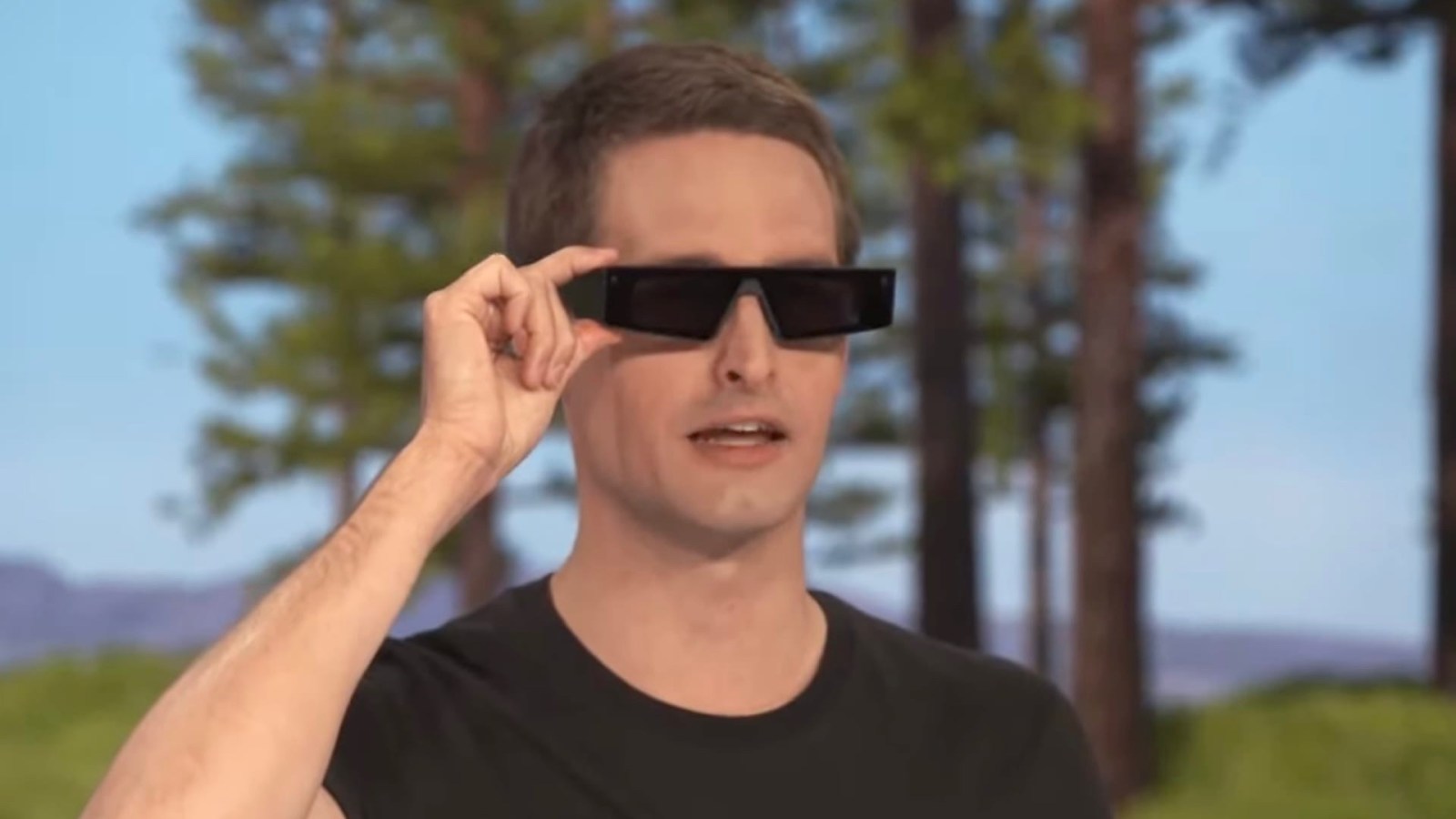 Evan Spiegel (Snapchat) : Â« Nos lunettes connectÃ©es seront dix fois meilleures quâ€™un...