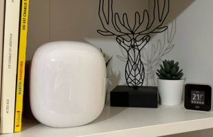 Google Nest WIfi Pro // Source : Numerama Google Nest WIfi Pro // Source : Numerama