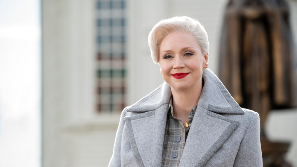 Gwendoline Christie (Game of Thrones) incarne la directrice de Nevermore // Source : Netflix