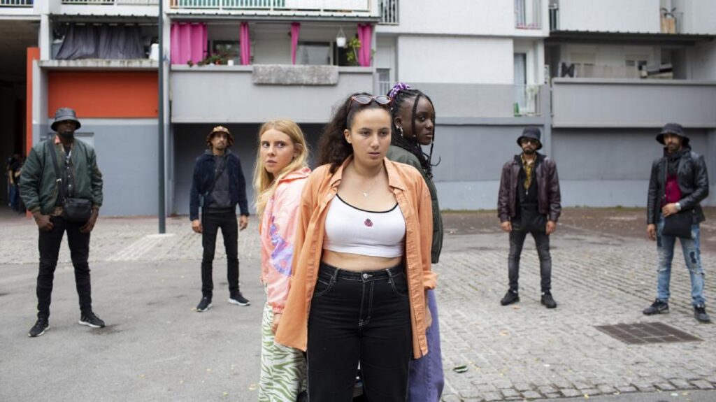 Ambre, Hanane and Maïssa embark on a dangerous adventure // Source: France TV Slash