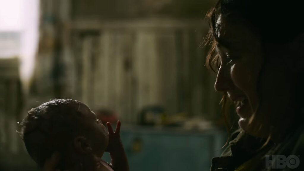 Ashley Johnson, qui joue Anna dans la série The Last of Us. // Source : HBO