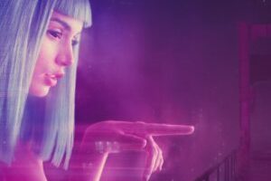 Dans Blade Runner 2049, le héros éprouve des sentiments pour une intelligence artificielle. // Source : Columbia Pictures Dans Blade Runner 2049, le héros éprouve des sentiments pour une intelligence artificielle. // Source : Columbia Pictures