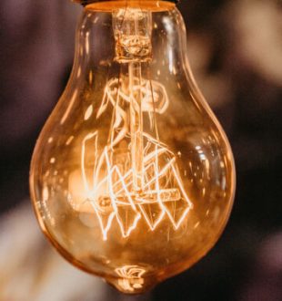 Une ampoule. // Source : Jonathan Borba