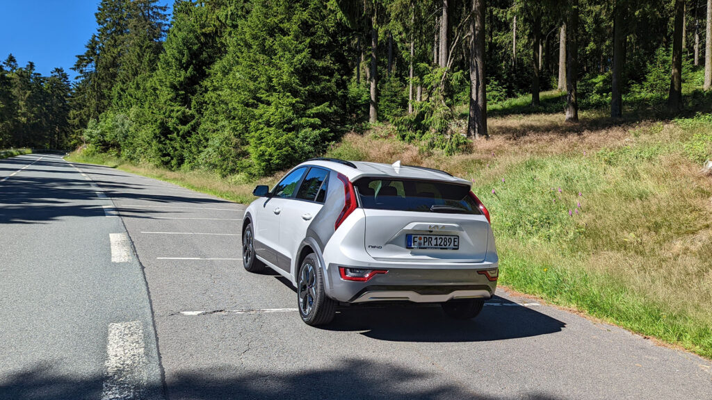 Bon comportement routier du Kia Niro EV // Source : Raphaelle Baut