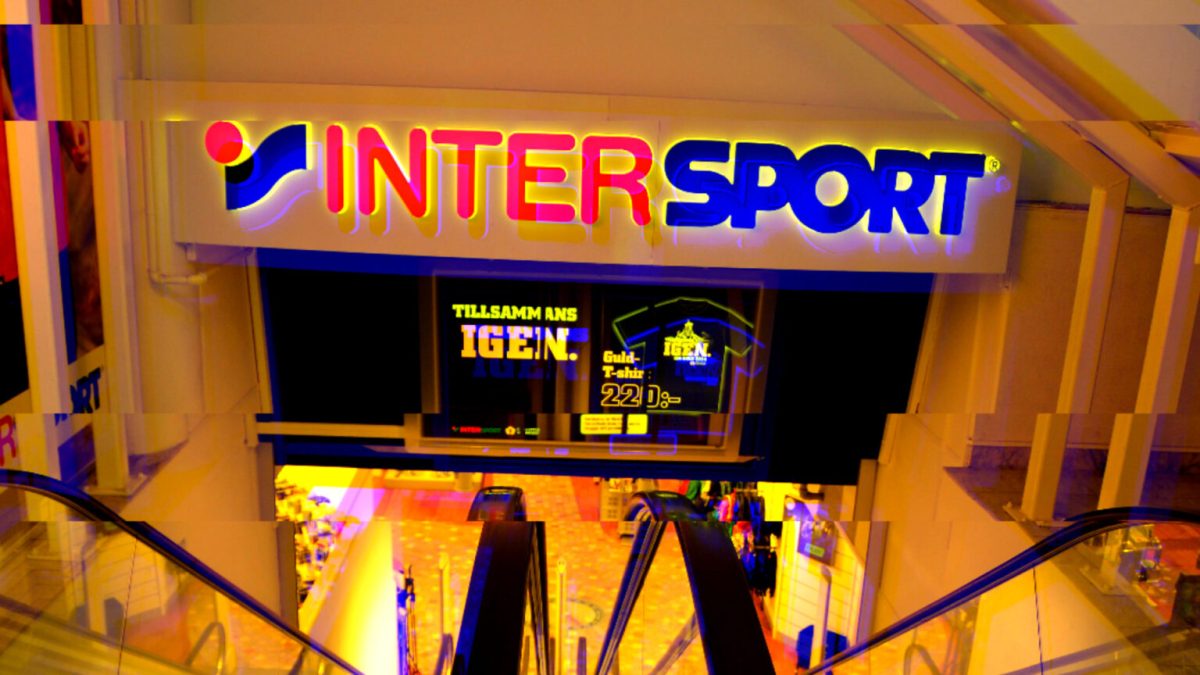 L'enseigne Intersport touchée par une cyberattaque. // Source : Wikimedia Commons / Sebastian Wikström