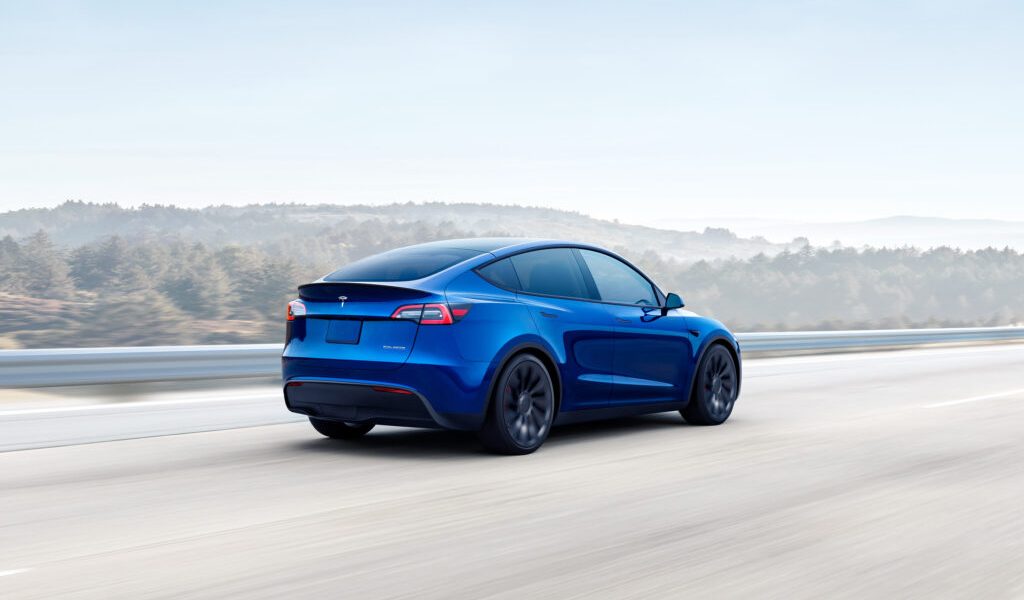 Tesla Model Y Propulsion bleue Tesla Model Y Propulsion bleue