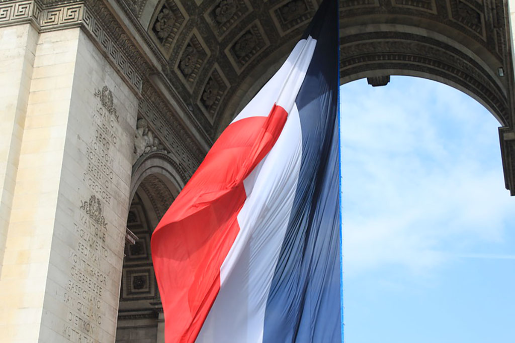 ...le drapeau français