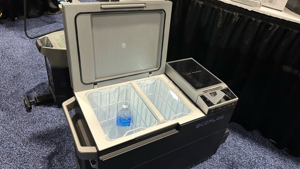 The Ecoflow cooler, presented at CES 2023. // Source: Numerama